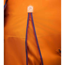 Load image into Gallery viewer, Buster Storm 200g Combo Turnout Rug with Classic Neck