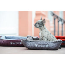 Load image into Gallery viewer, E.A Mattes Dog Bed &quot;Bella&quot;