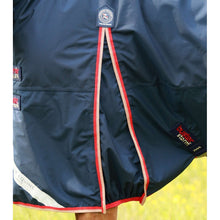 Load image into Gallery viewer, Buster Storm 200g Combo Turnout Rug with Snug-Fit Neck