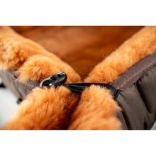 Load image into Gallery viewer, E.A Mattes Dog Bed "Jezzy"