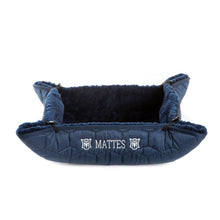 Load image into Gallery viewer, E.A Mattes Dog Bed &quot;Lucky&quot;