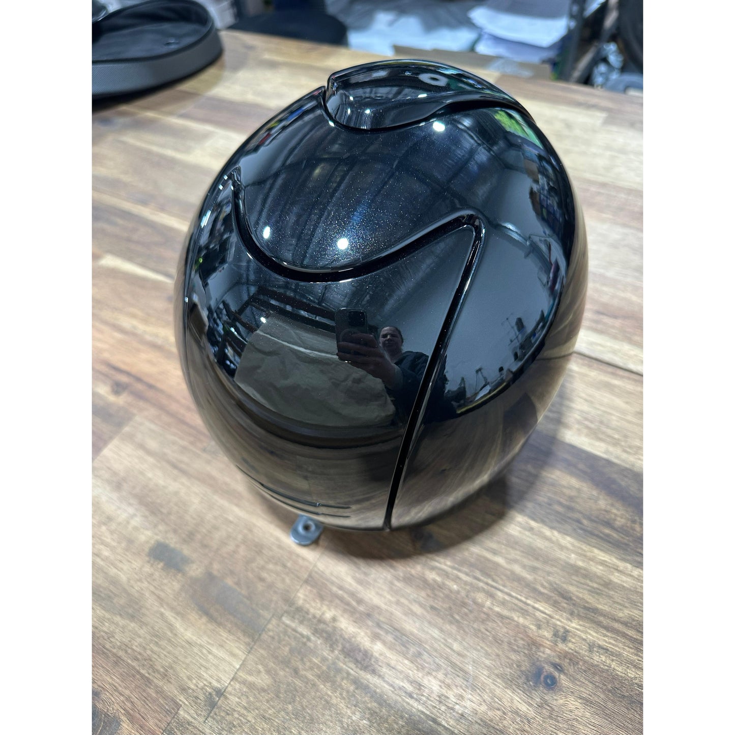 Cromo 2.0 Helmet - Polish Metal Black - Rose Gold - Medium Shell