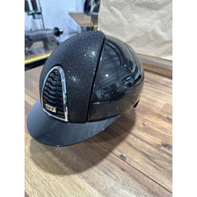 Load image into Gallery viewer, Cromo 2.0 Helmet - Shine Black - Glitter - Medium Shell