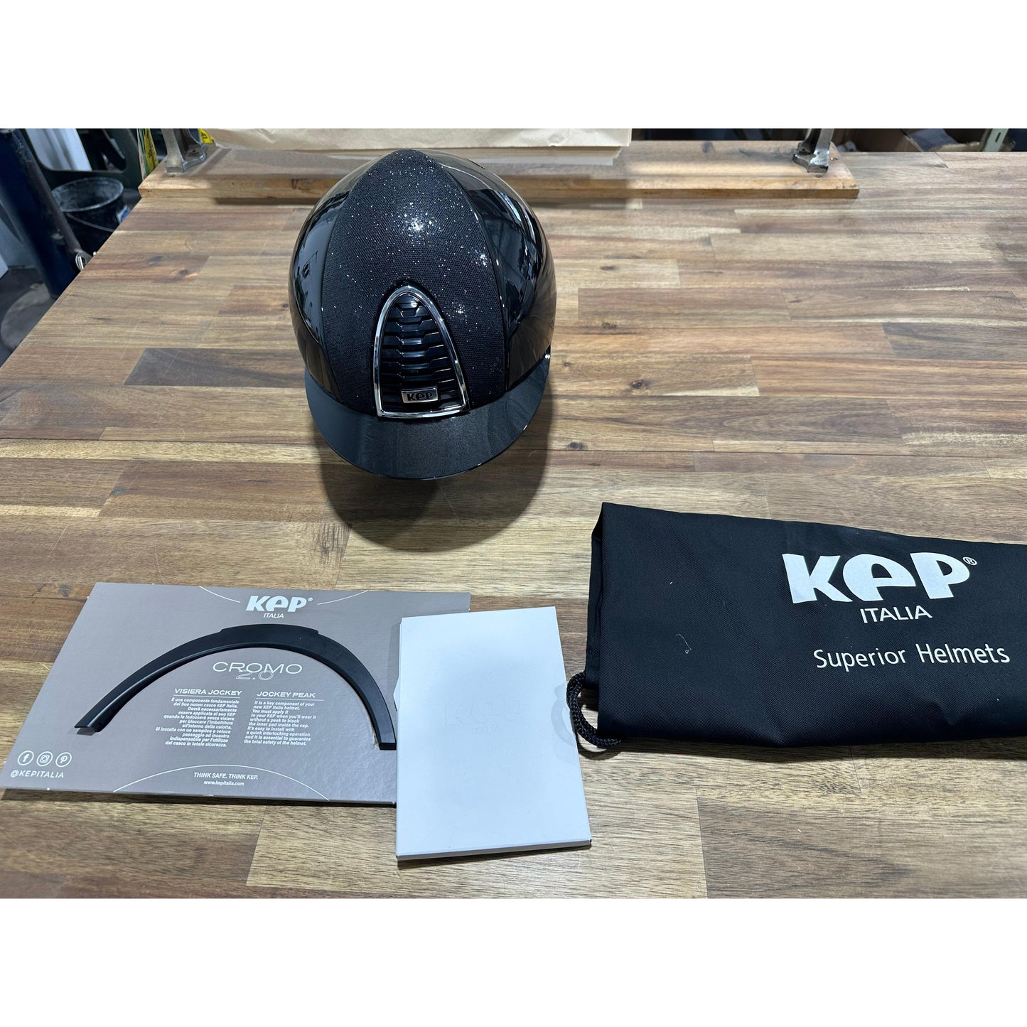 Cromo 2.0 Helmet - Shine Black - Glitter - Medium Shell