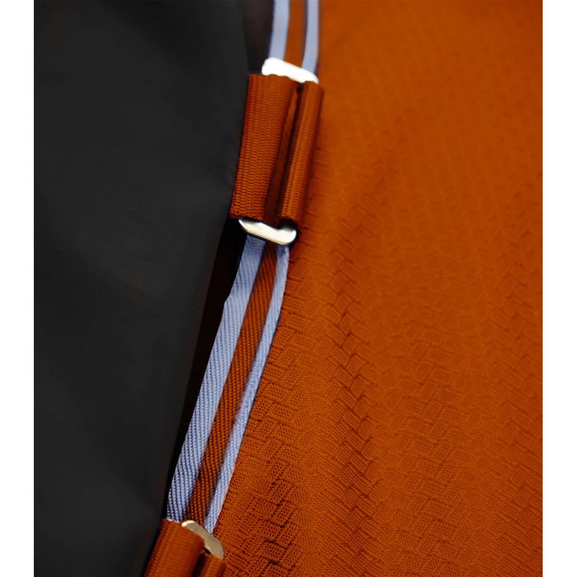 Stratus 600D Series 200g Turnout Rug with Classic Neck Cover