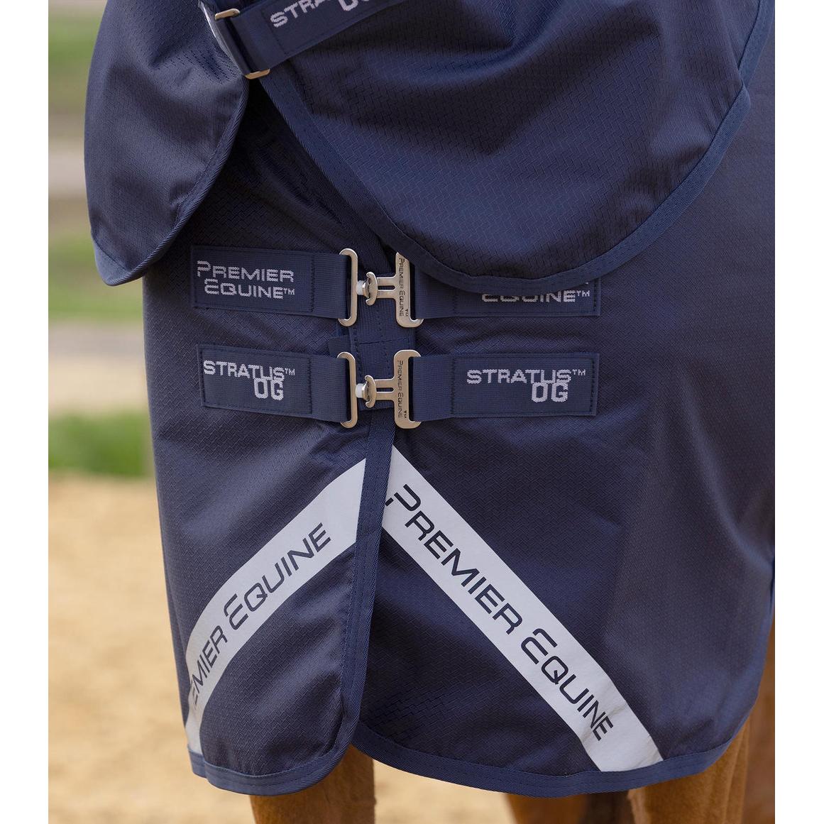 Stratus 600D Series 0g Turnout Rug with Classic Neck Cover