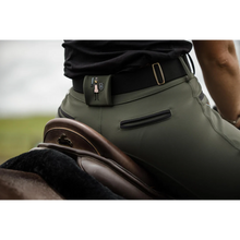 Load image into Gallery viewer, DW Endura Military Green Breech - Full Seat Grip