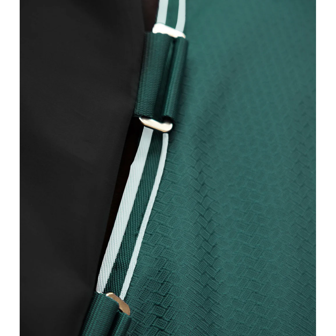 Stratus 600D Series 100g Turnout Rug with Classic Neck Cover