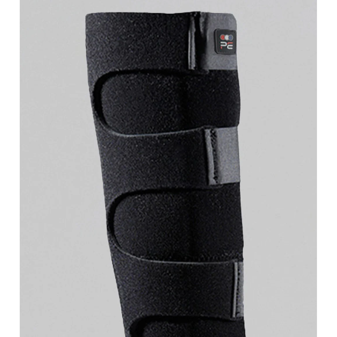 9 Pocket Horse Ice Boots