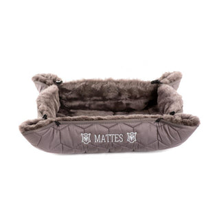 E.A Mattes Dog Bed "Dusty"