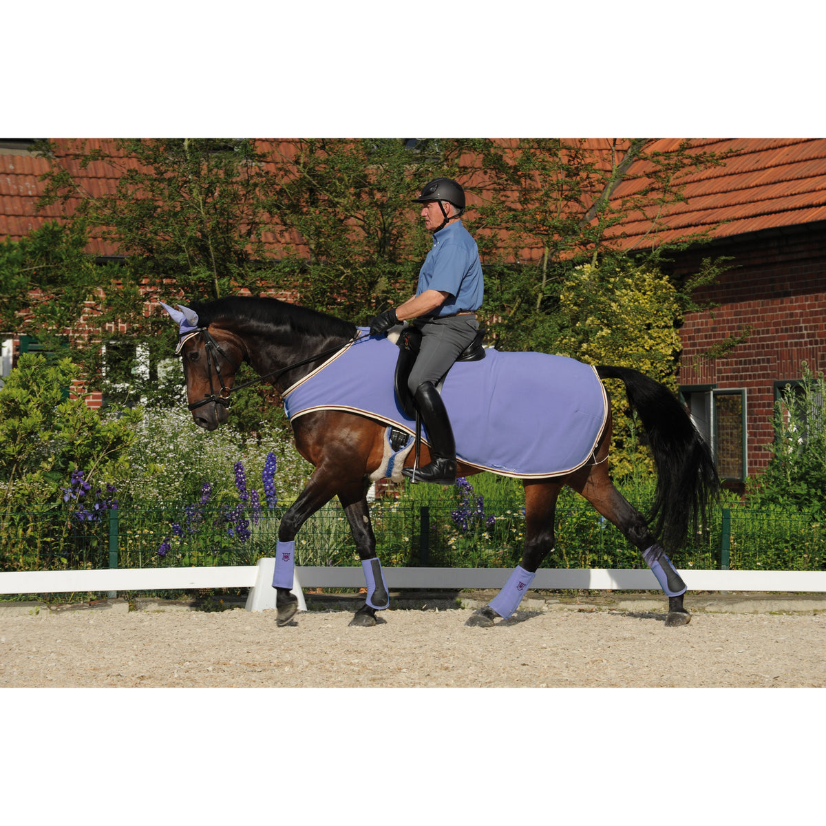 Quilted Exercise Rug Design your own E.A Mattes Exercise Rug with saddle cut out – Tacklet