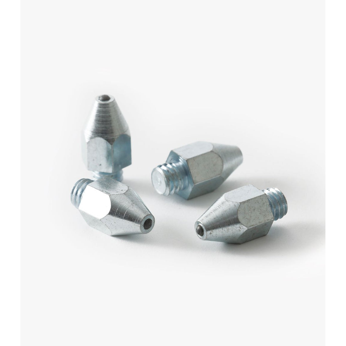 Studs pointed for varying ground and jumping (Set of 4)