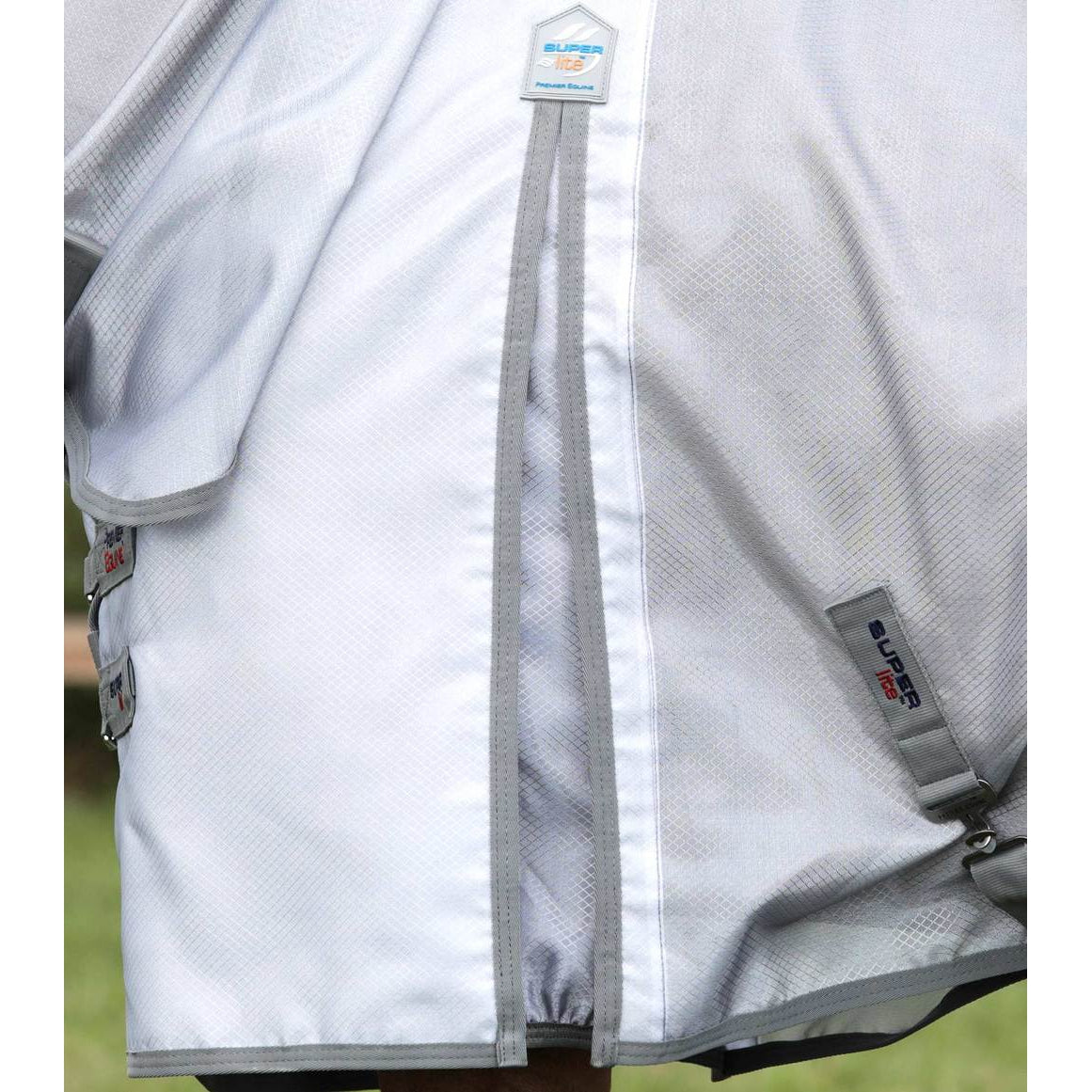 Super Lite Fly Rug with Surcingles